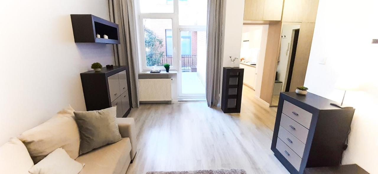 Rondo Onz Metro, Krochmalna 32A Street Varsóvia Exterior foto